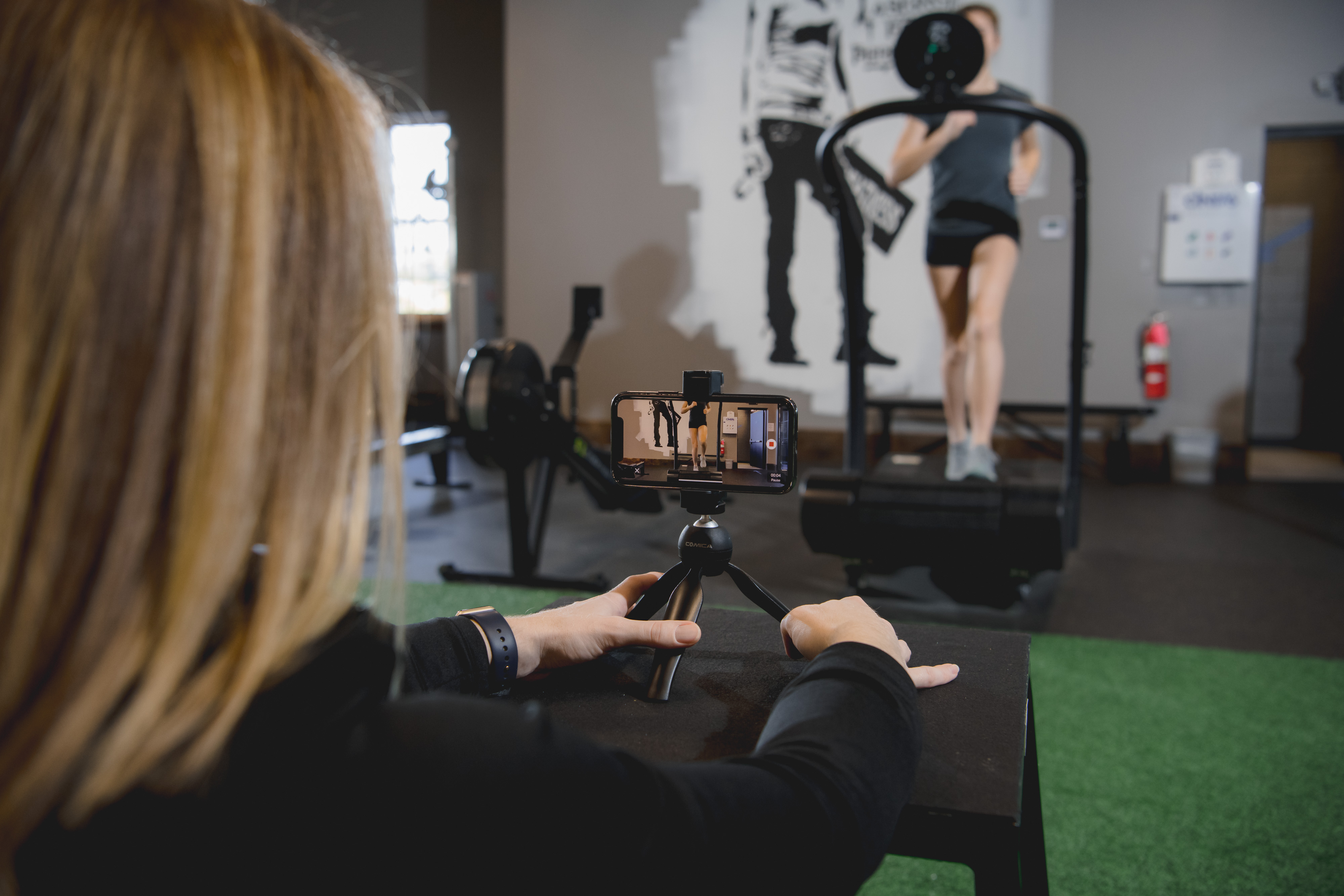 Video analysis of a runner during sports physical therapy.